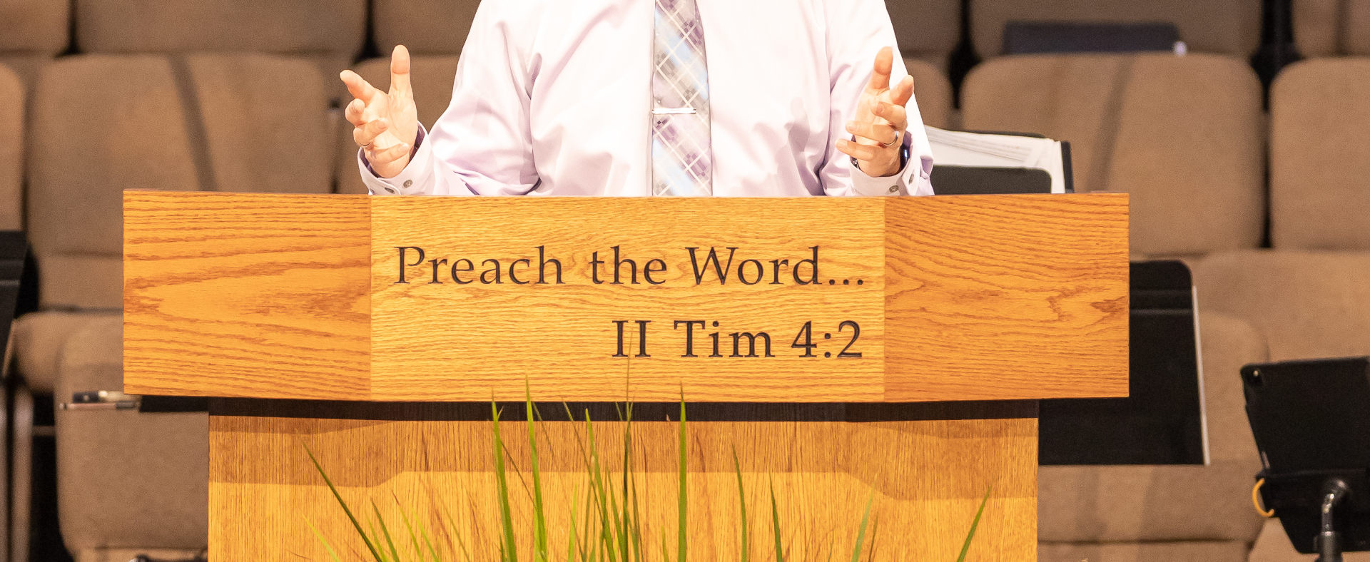Pulpit. Expositional Preaching explained